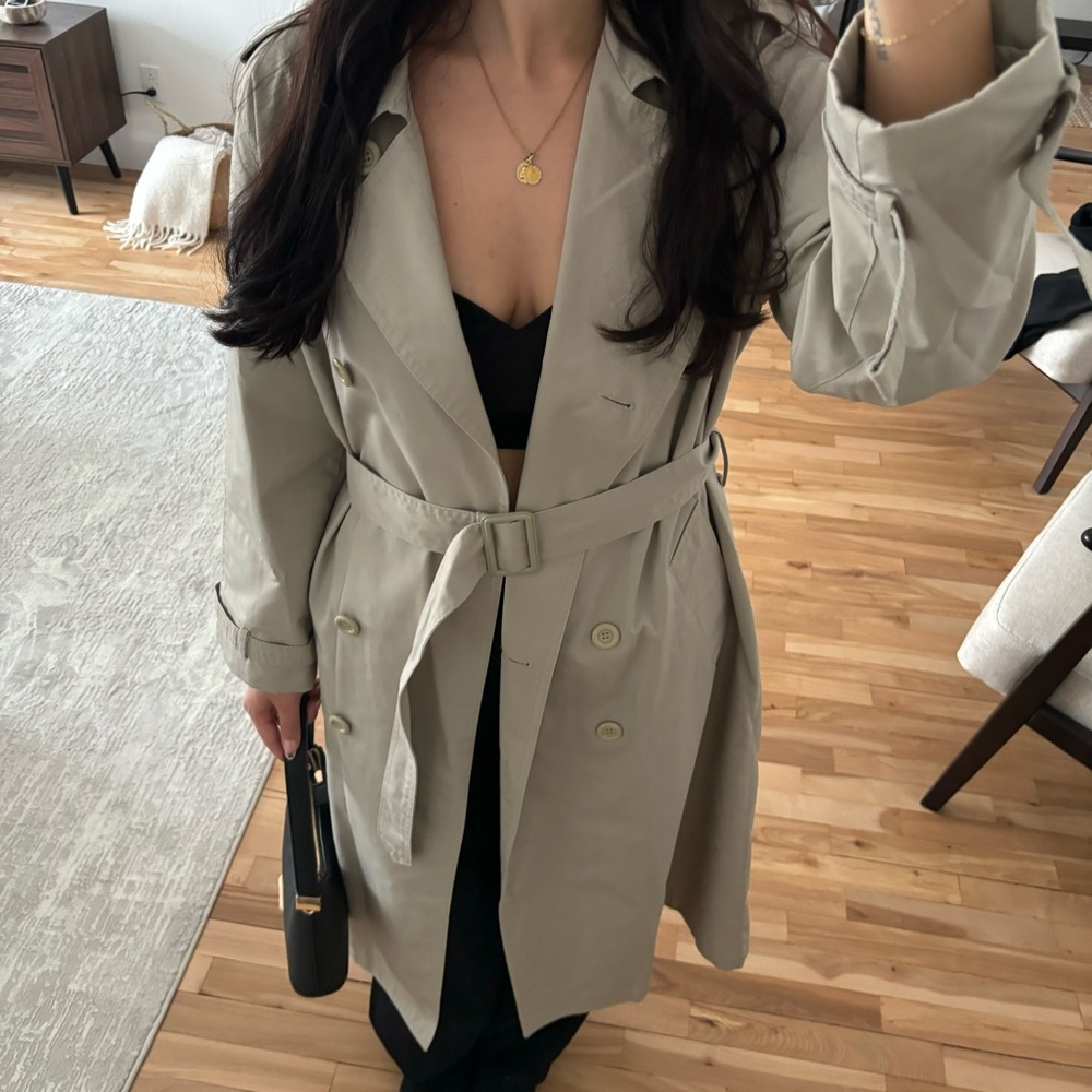 VINTAGE Classic Beige Trench Coat -Size 11/12